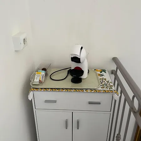 Nina Con Posto Auto גיארדיני נאקסוס